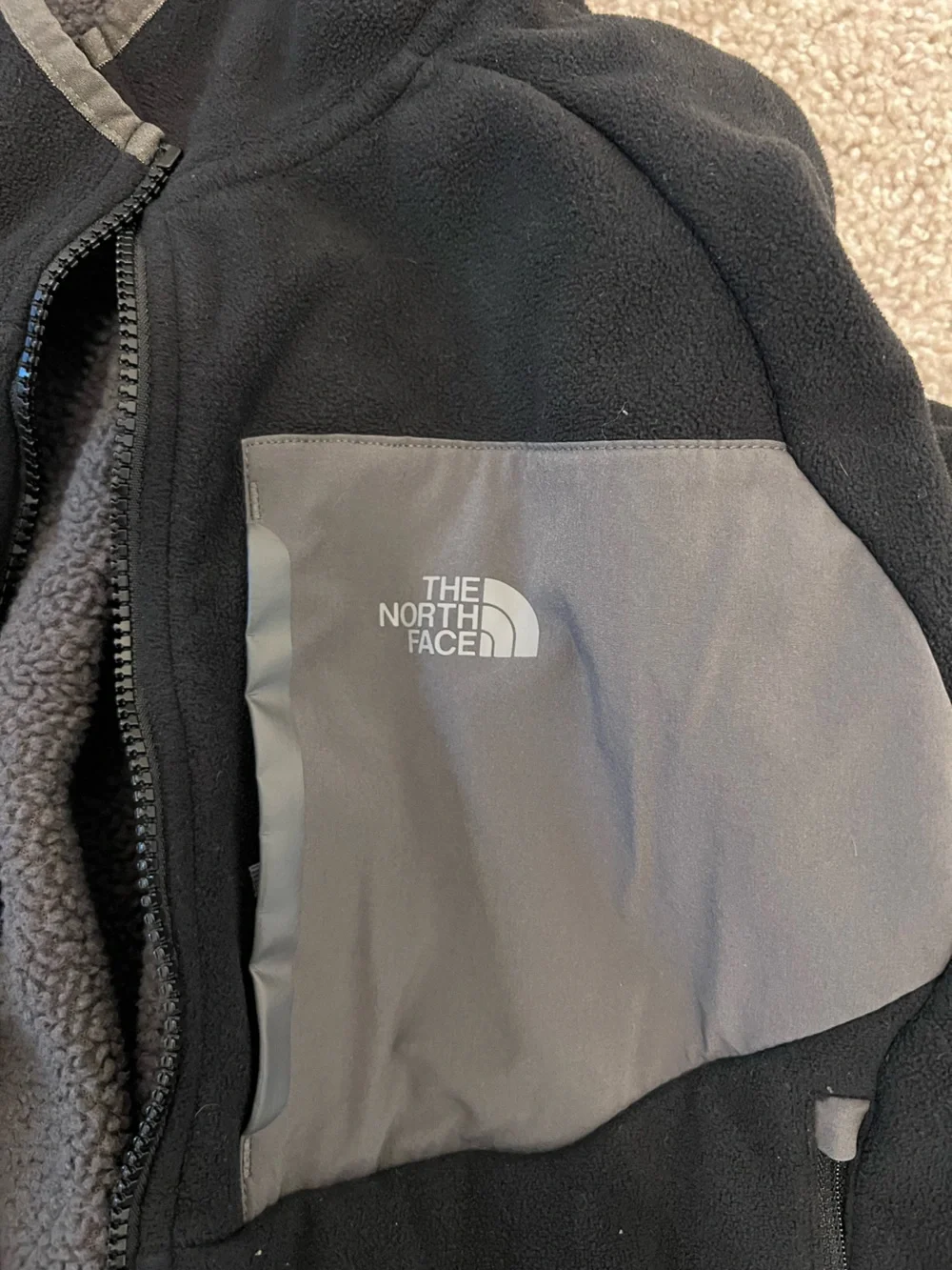 ▪️THE NORTH FACE: Boy L, black & gray zip-up hooded jacket w/pockets, preowned▪️